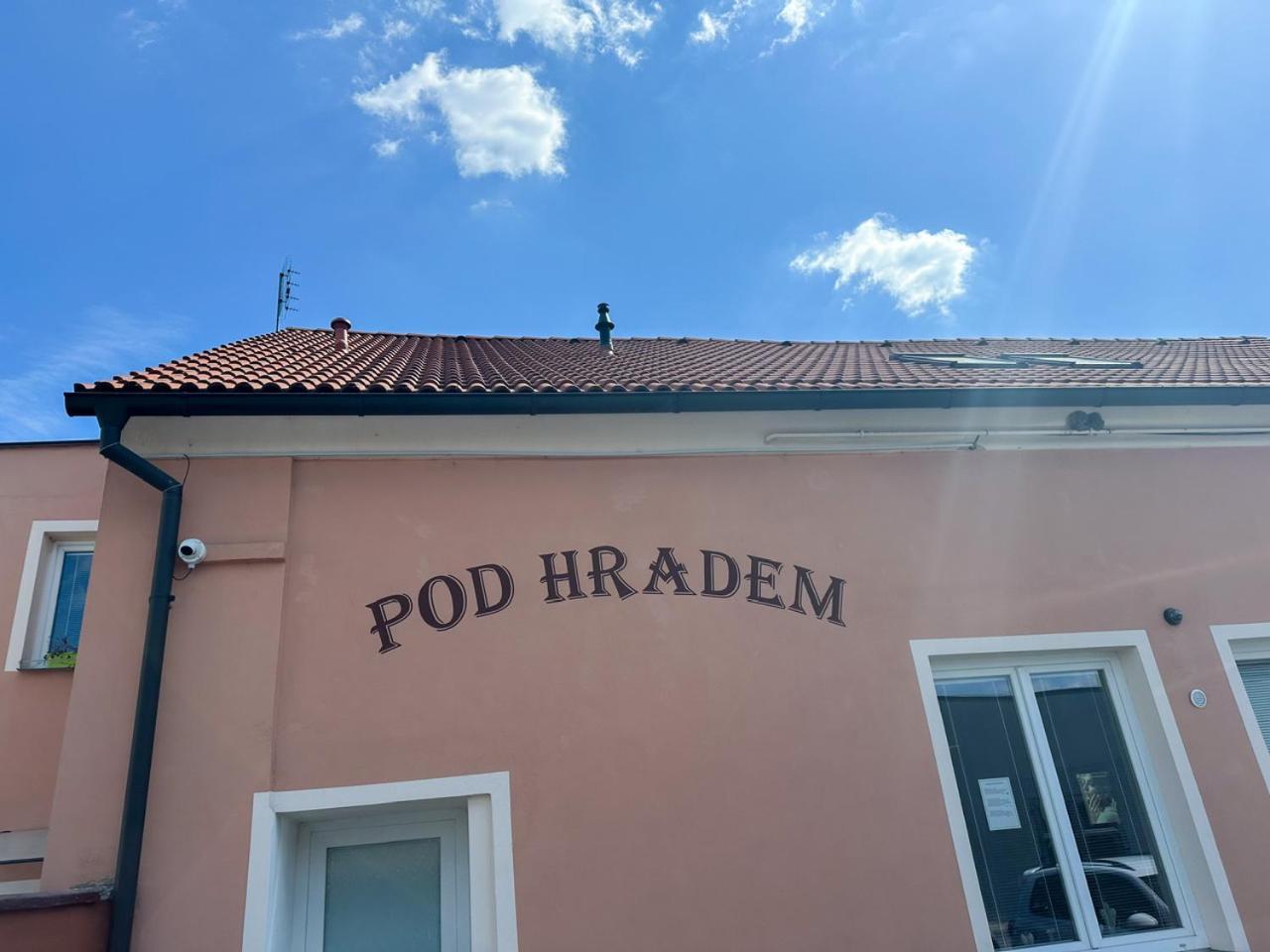 Apartman Pod Hradem Horsovsky Tyn Exterior photo